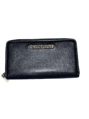 Michael Kors Jet Set Travel Large Pebbled Leather Smartphone Wristlet Wallet